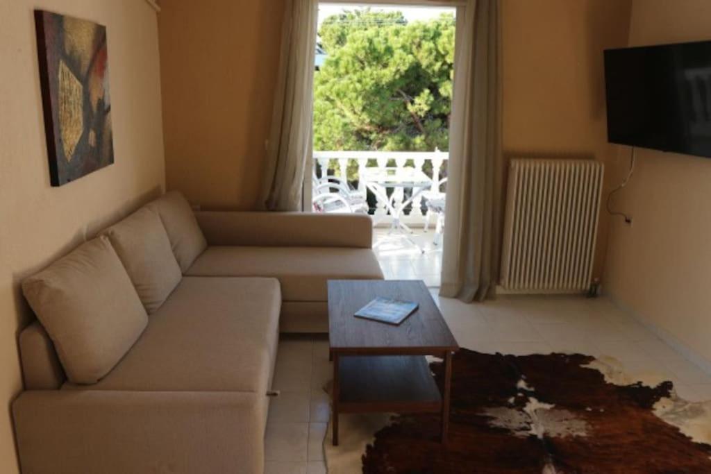 Anestis Apartment Akrata Bagian luar foto
