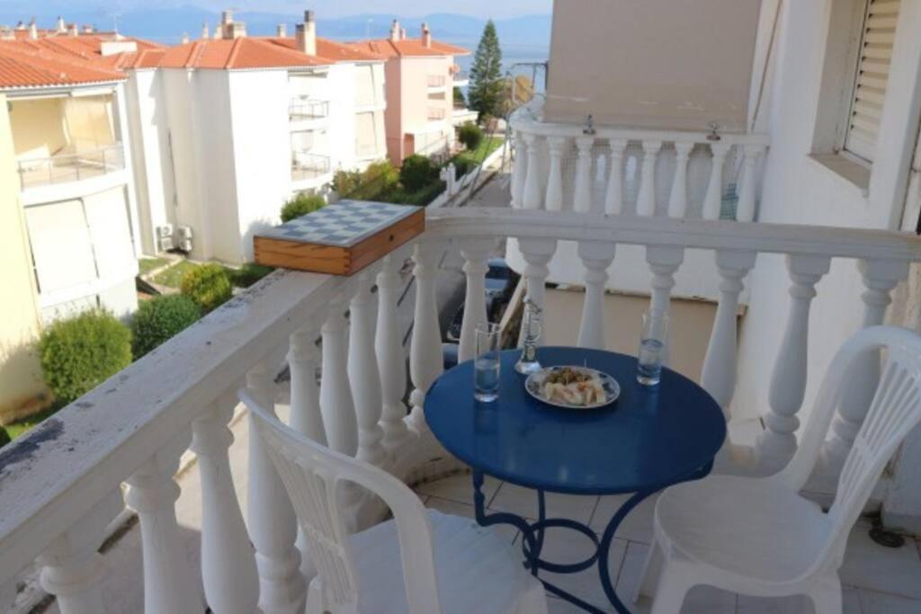 Anestis Apartment Akrata Bagian luar foto