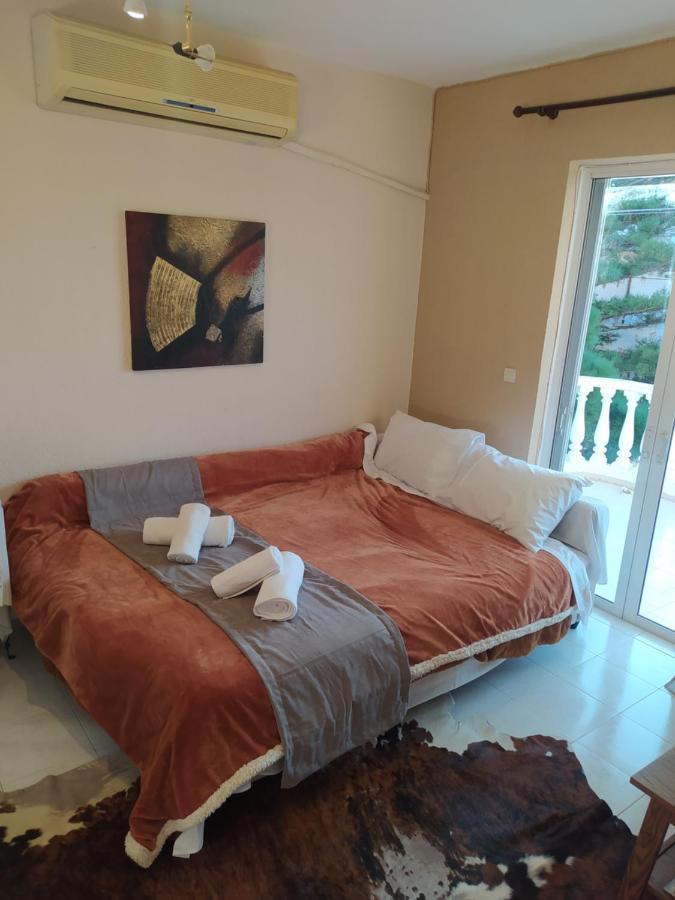 Anestis Apartment Akrata Bagian luar foto